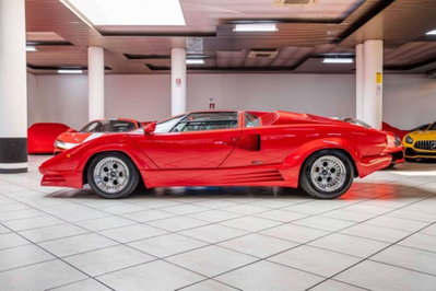 Lamborghini Countach 25° (4)