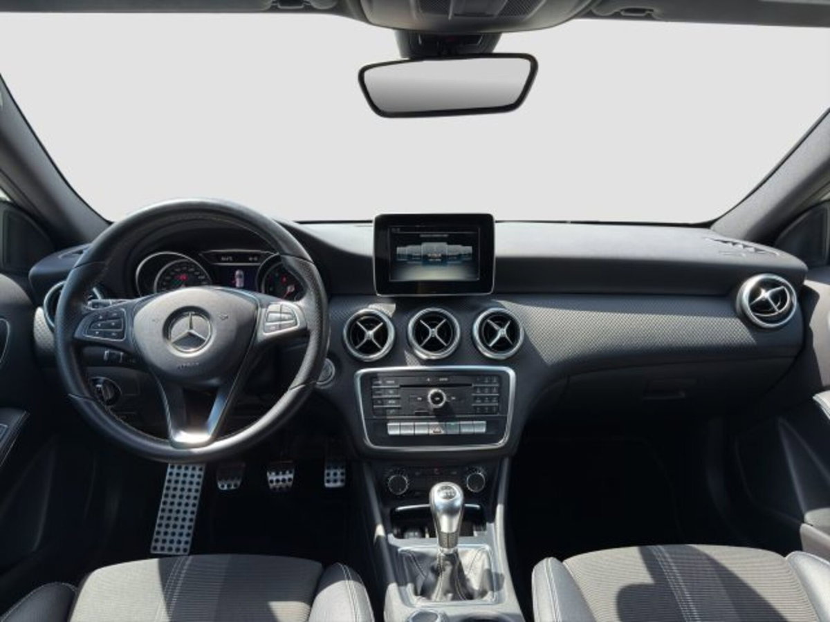Mercedes-Benz Classe A 180 d Sport (12)