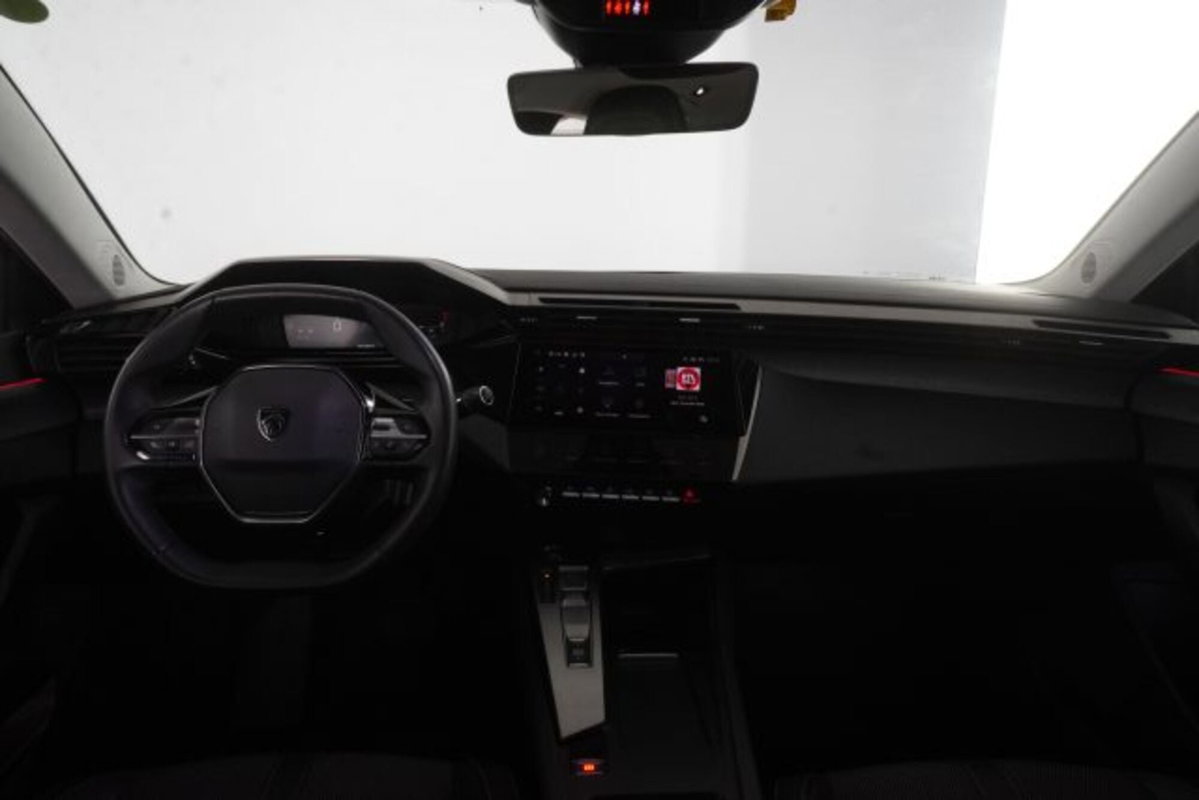 Peugeot 308 BlueHDi 130 S&S EAT8 Allure Pack (4)