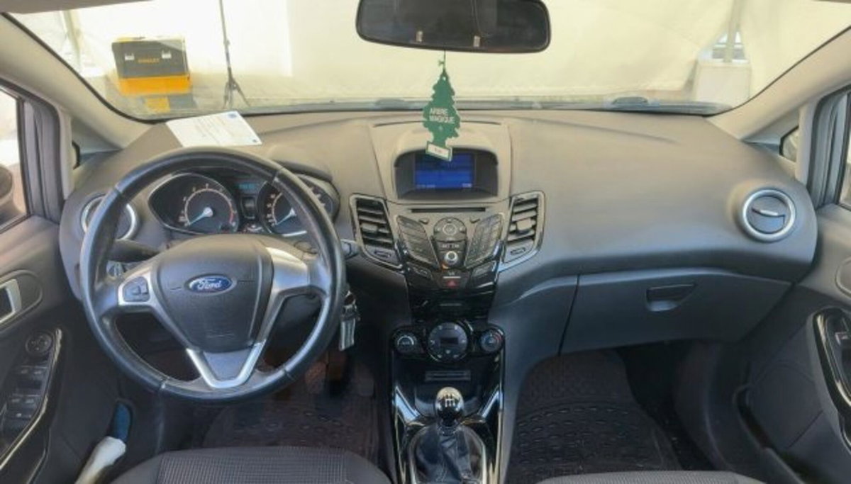 Ford Fiesta 1.4 5p. Bz.- GPL Titanium (5)