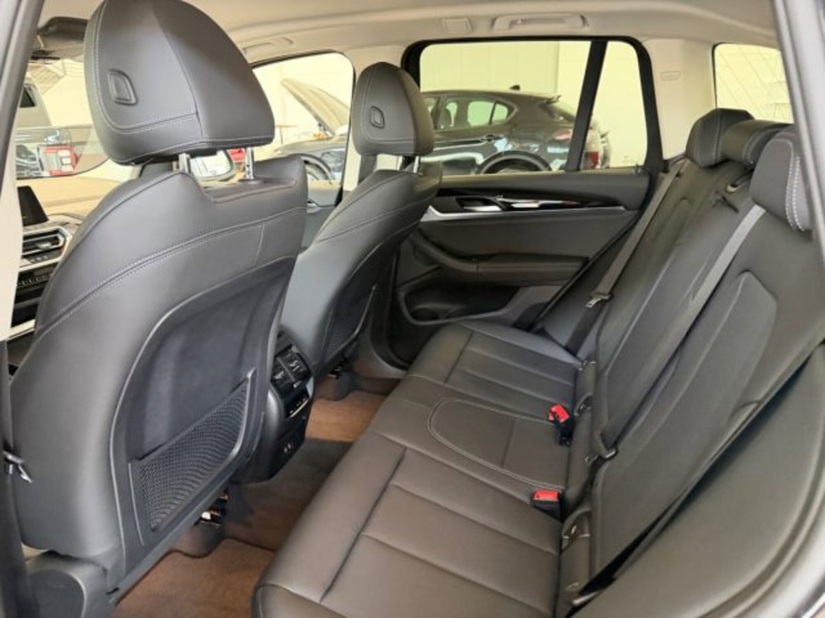 BMW X3 xDrive20d 48V (12)