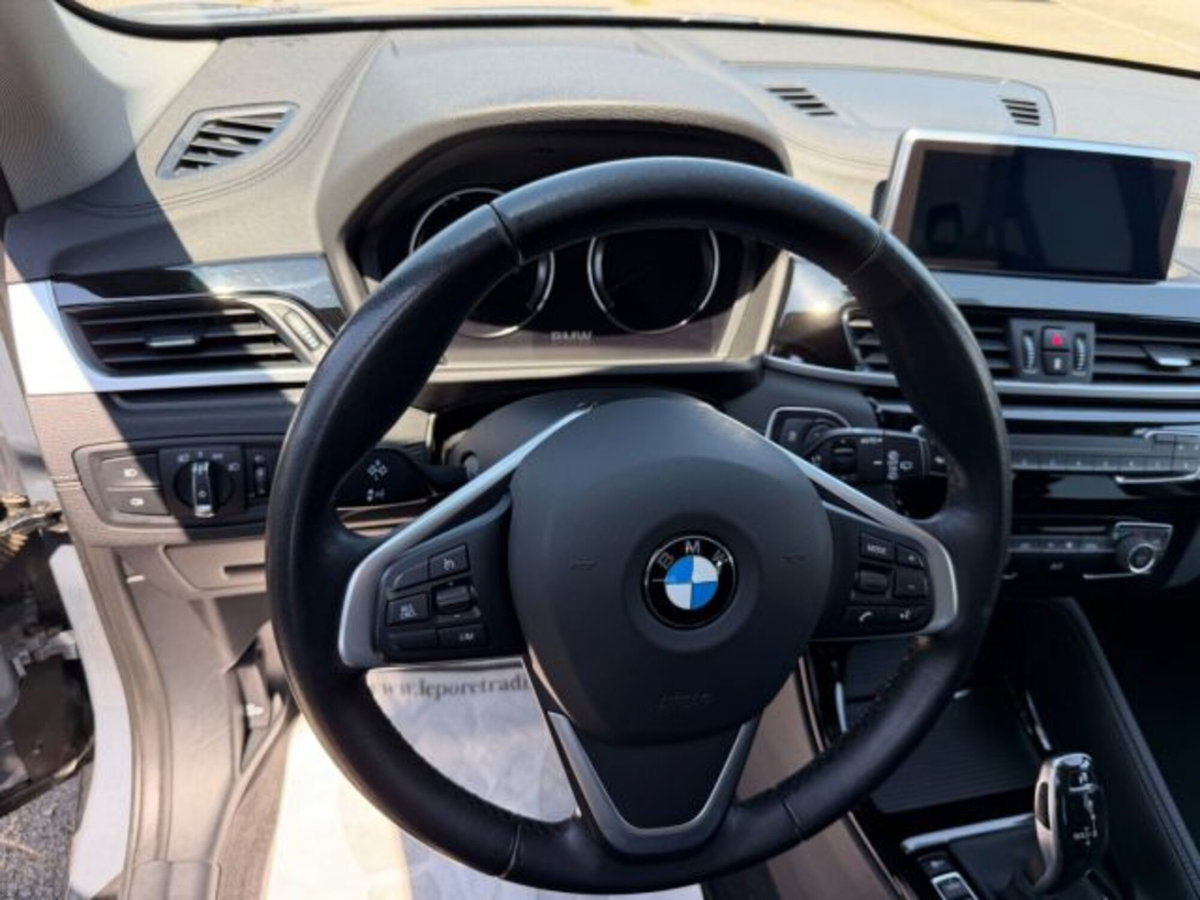 BMW X1 sDrive18d xLine Plus (10)