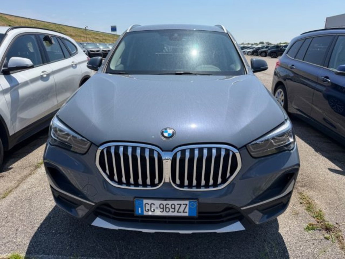 BMW X1 sDrive18d xLine Plus (2)