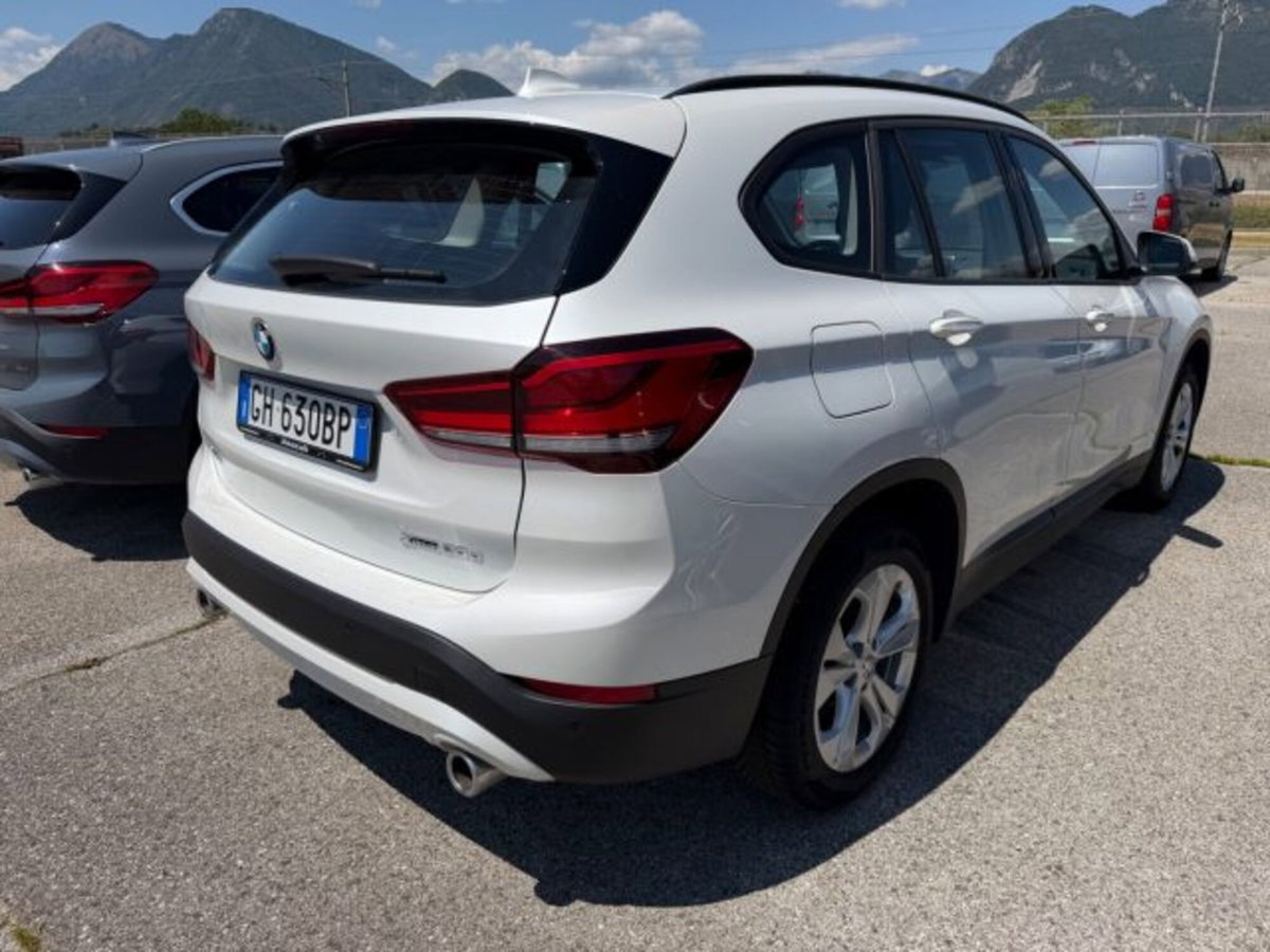 BMW X1 xDrive20d Business Advantage (4)