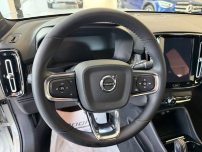 Volvo XC40 T5 Recharge Plug-in Hybrid R-design (10)