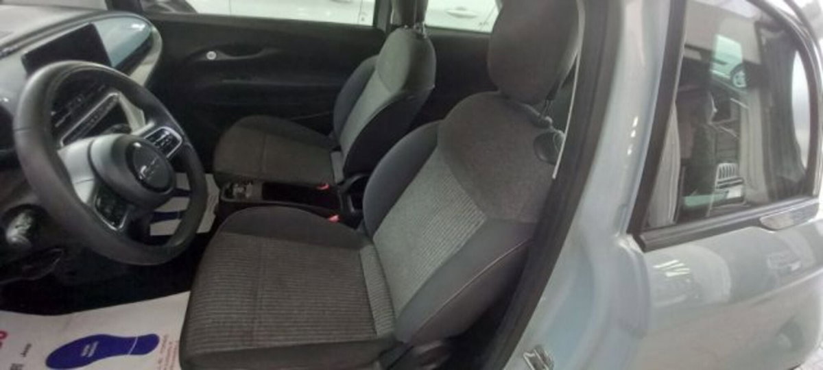 Fiat 500e Icon Berlina 42 kWh (5)