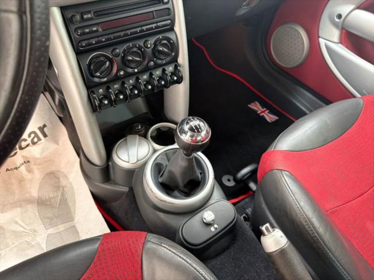 MINI Mini 1.6 16V Cooper (11)