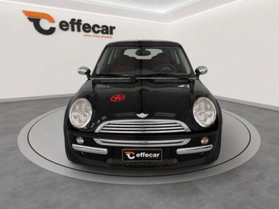 MINI Mini 1.6 16V Cooper (2)