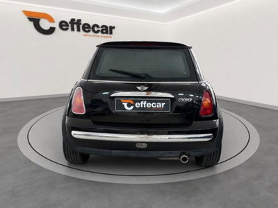 MINI Mini 1.6 16V Cooper (5)