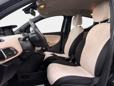 Lancia Ypsilon 1.2 69 CV 5 porte GPL Ecochic Gold (12)