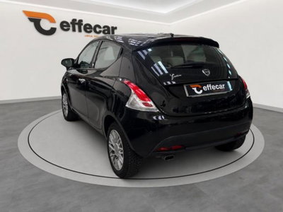 Lancia Ypsilon 1.2 69 CV 5 porte GPL Ecochic Gold (4)
