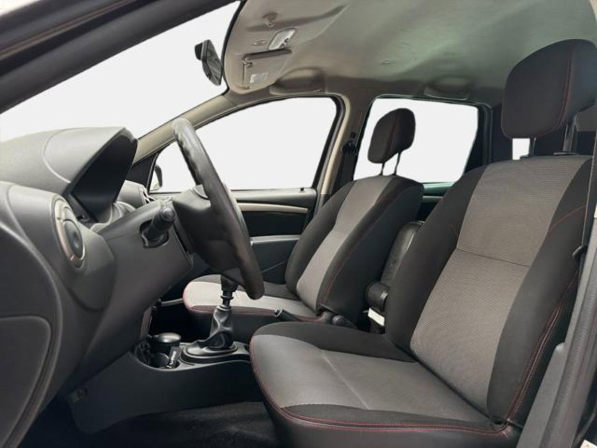 Dacia Duster 1.5 dCi 110CV 4x2 Ambiance (12)
