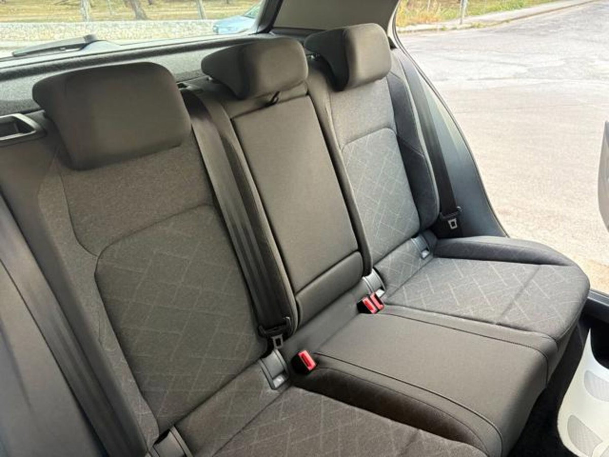 Volkswagen Golf Variant 2.0 TDI 150 CV DSG SCR 4Motion Life (19)