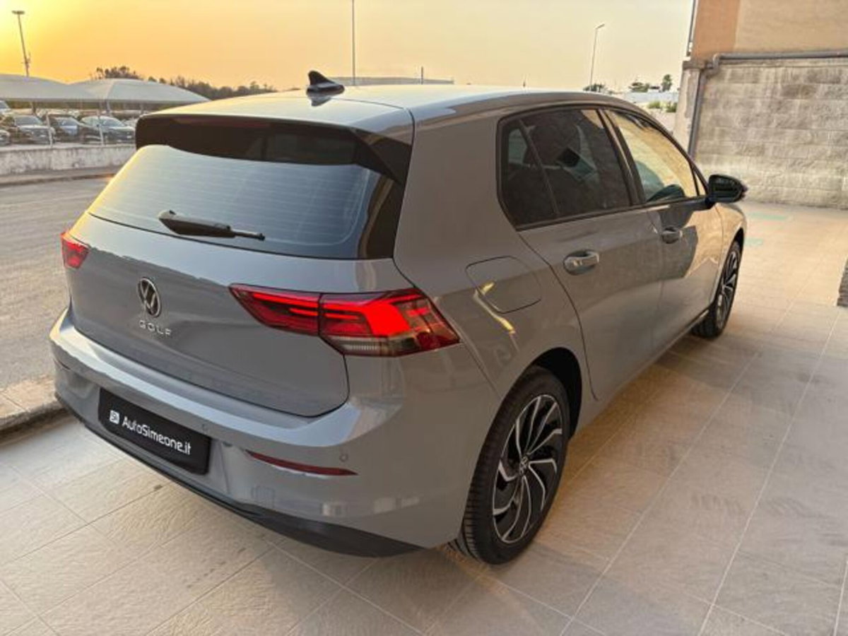 Volkswagen Golf Variant 2.0 TDI SCR DSG Life (5)