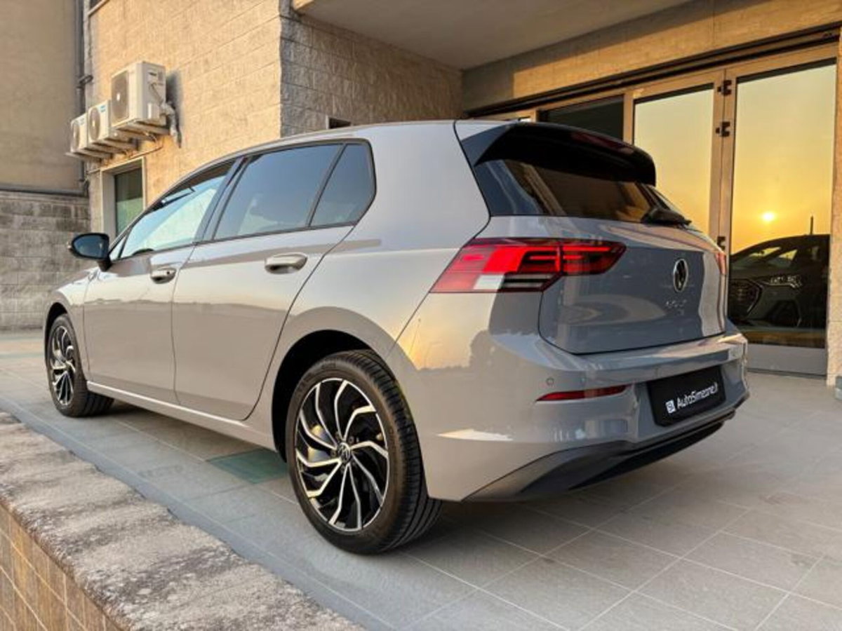 Volkswagen Golf Variant 2.0 TDI SCR DSG Life (7)