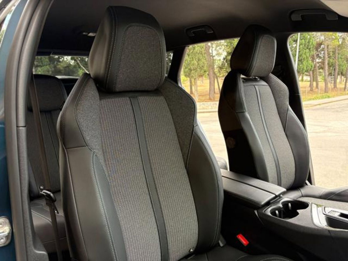 Peugeot 3008 BlueHDi 130 S&S Allure Pack (10)