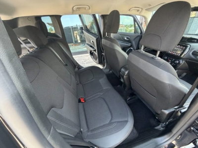 Jeep Renegade 1.3 T4 190CV PHEV 4xe AT6 Limited (11)