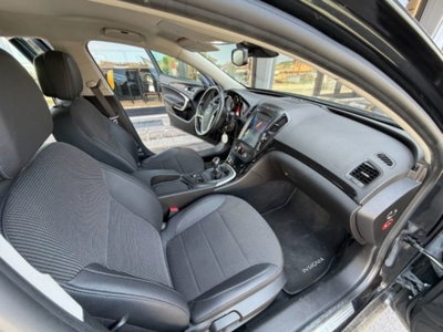 Opel Insignia Station Wagon CDTI 160CV Sports Cosmo (13)