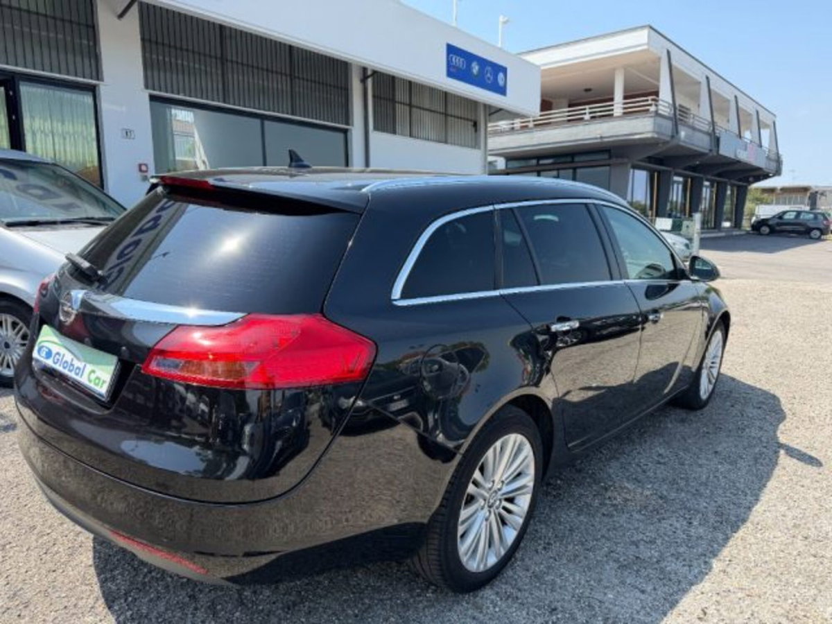 Opel Insignia Station Wagon CDTI 160CV Sports Cosmo (4)