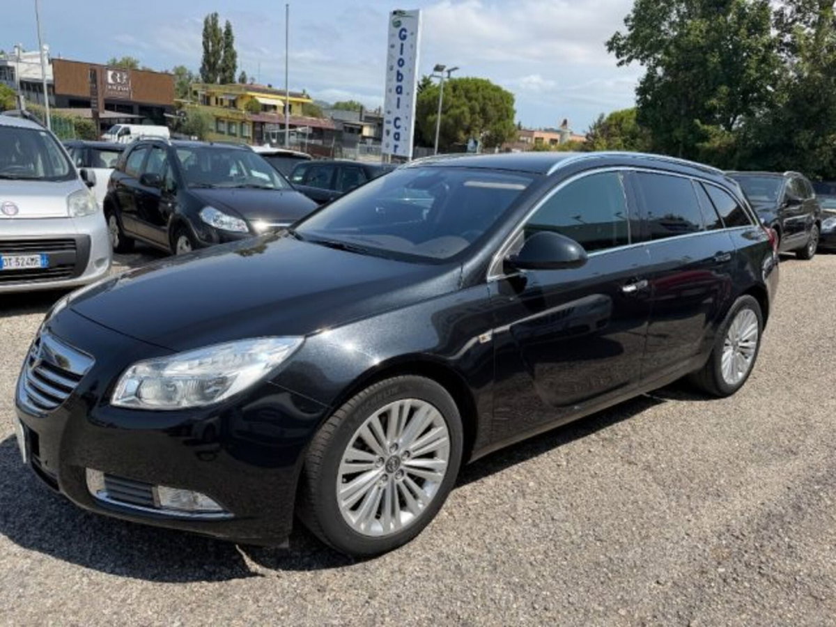 Opel Insignia Station Wagon CDTI 160CV Sports Cosmo (8)