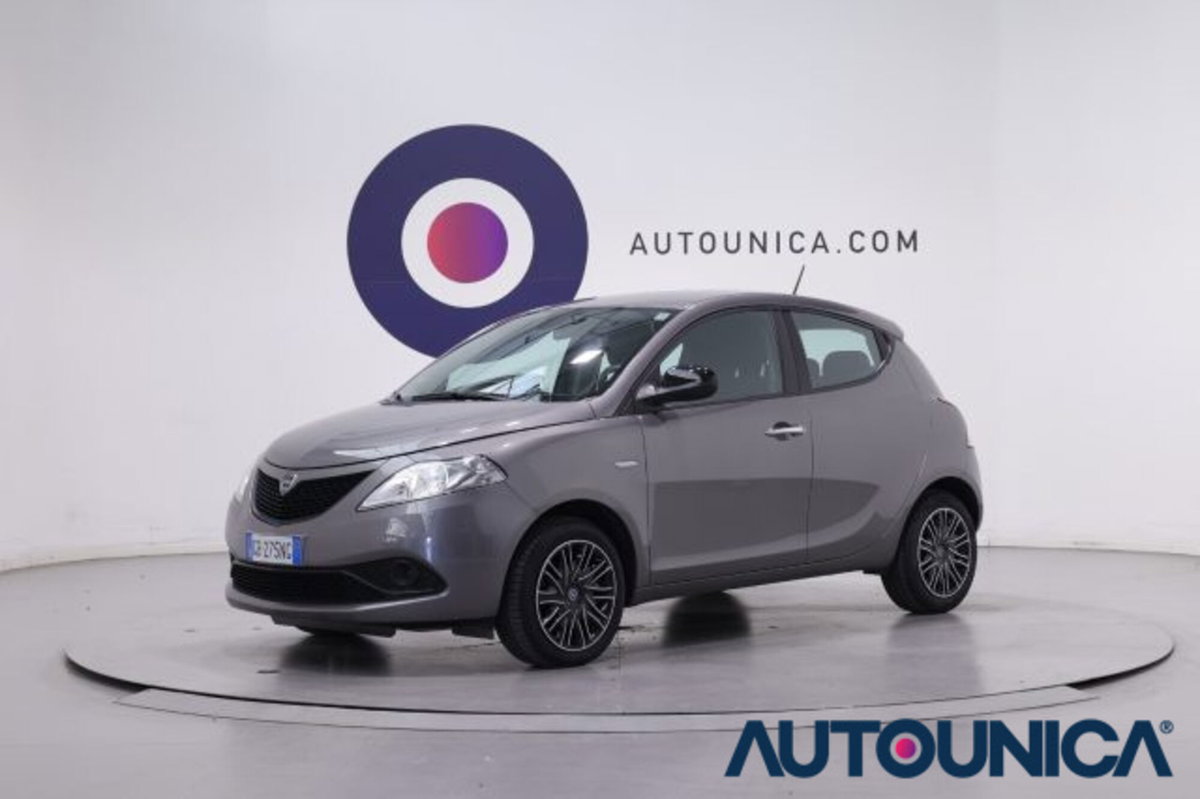 Lancia Ypsilon 1.2 69 CV 5 porte Elefantino Blu