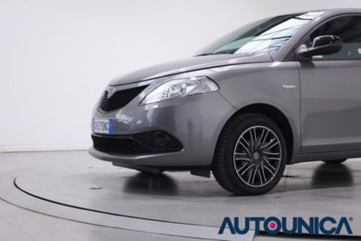Lancia Ypsilon 1.2 69 CV 5 porte Elefantino Blu (10)