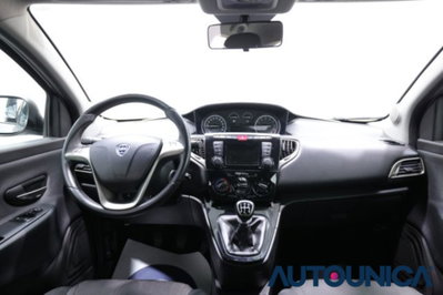 Lancia Ypsilon 1.2 69 CV 5 porte Elefantino Blu (9)