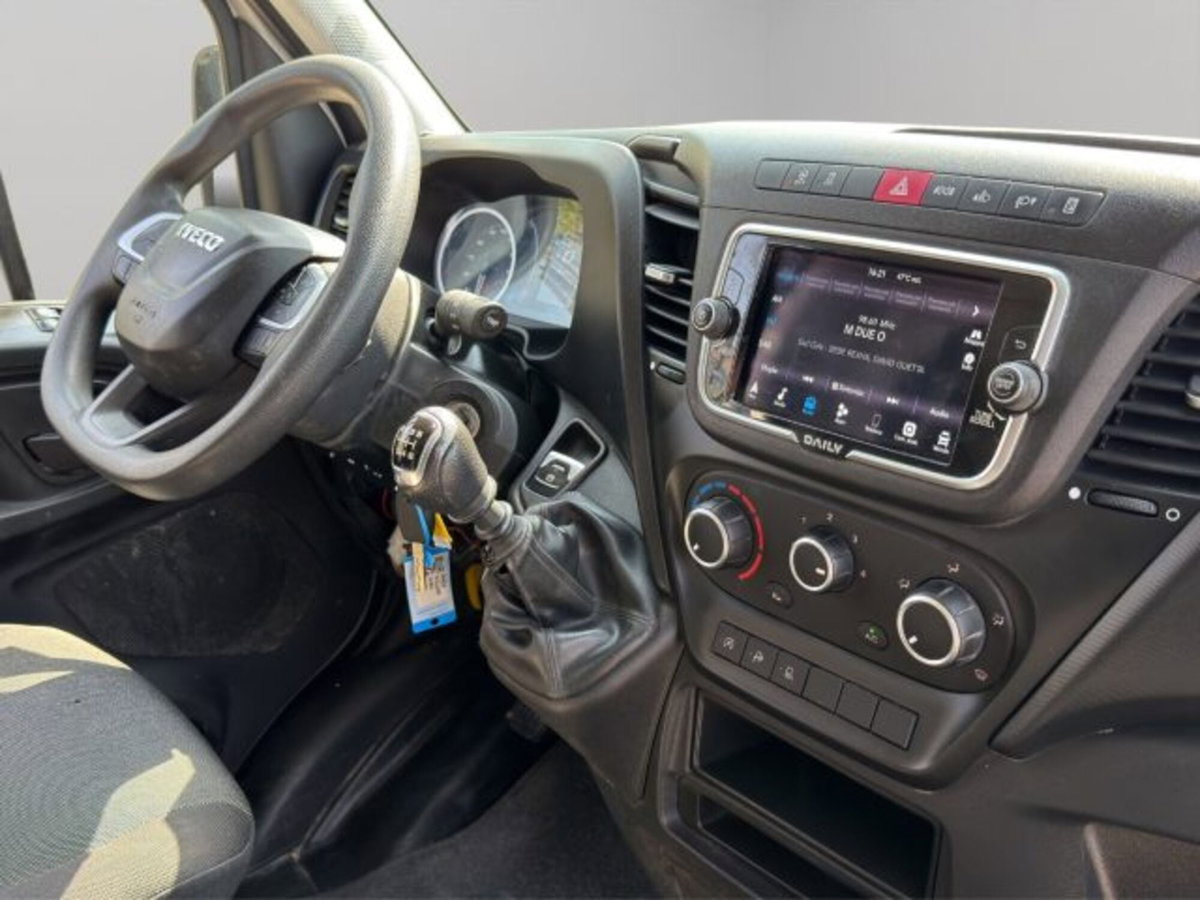 Iveco Daily Telaio 35S14 2.3 HPT PLM Cabinato (10)