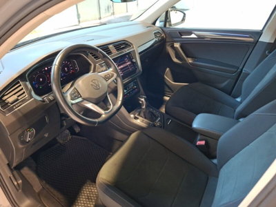Volkswagen Tiguan 2.0 TDI 150 CV SCR DSG 4MOTION Elegance (11)