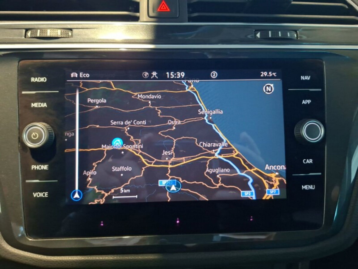 Volkswagen Tiguan 2.0 TDI 150 CV SCR DSG 4MOTION Elegance (16)