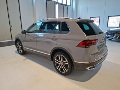 Volkswagen Tiguan 2.0 TDI 150 CV SCR DSG 4MOTION Elegance (4)