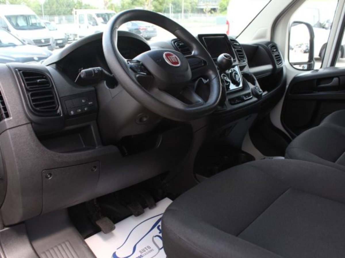 Fiat Ducato Furgone Vetrato 33 LH2 2.2 mjt3 120cv  serie 8 (8)