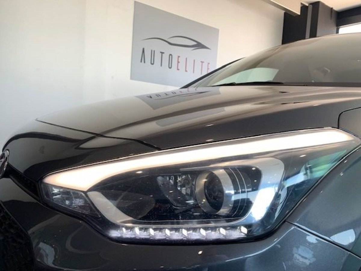 Hyundai i20 1.1 CRDi 5p. BlueDrive (11)