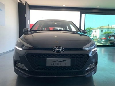 Hyundai i20 1.1 CRDi 5p. BlueDrive (2)
