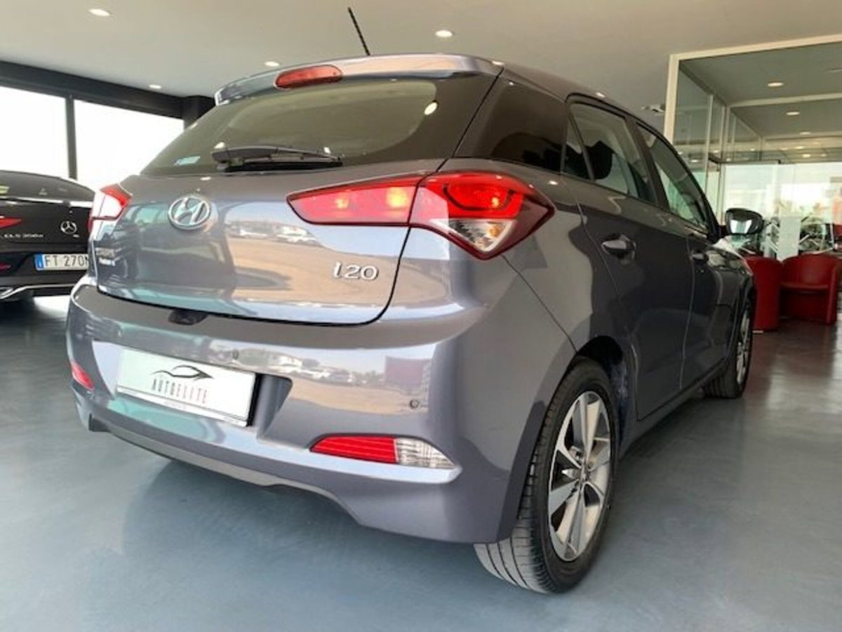 Hyundai i20 1.1 CRDi 5p. BlueDrive (6)