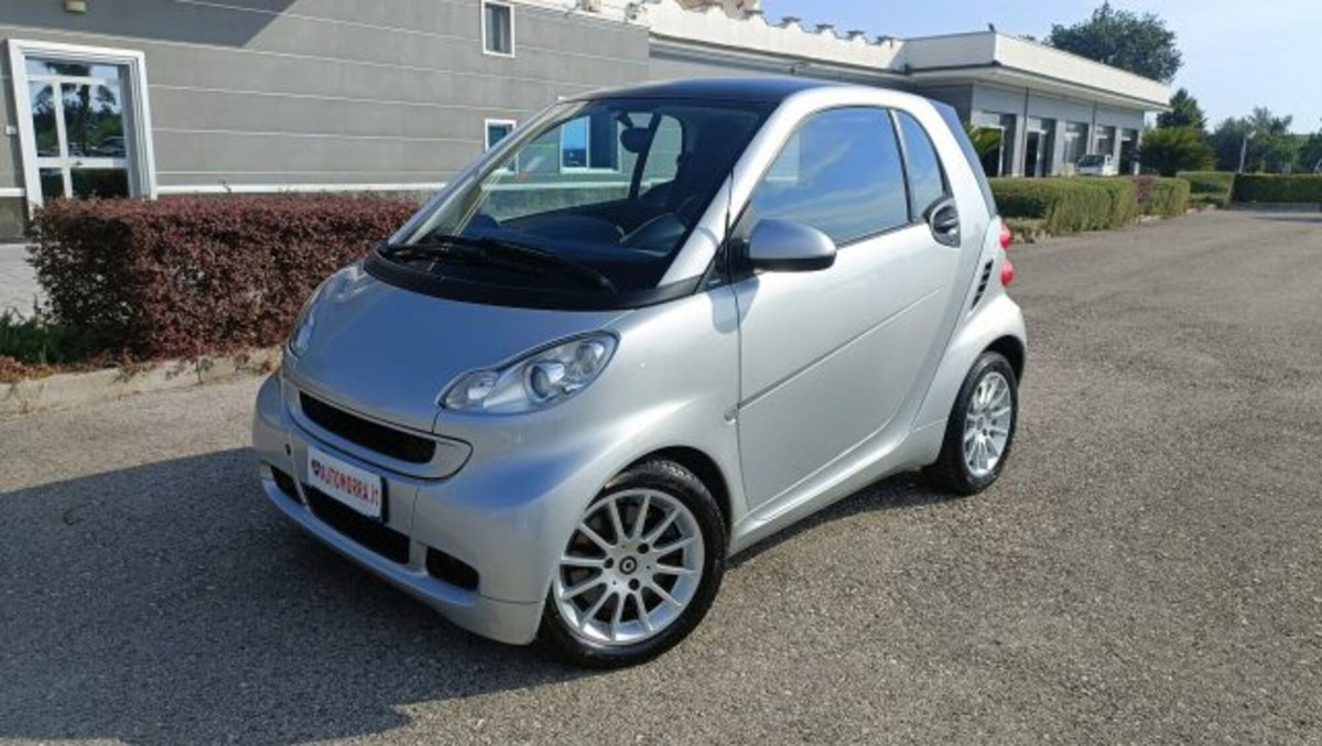 smart Fortwo 1000 52 kW MHD coupé passion (2)
