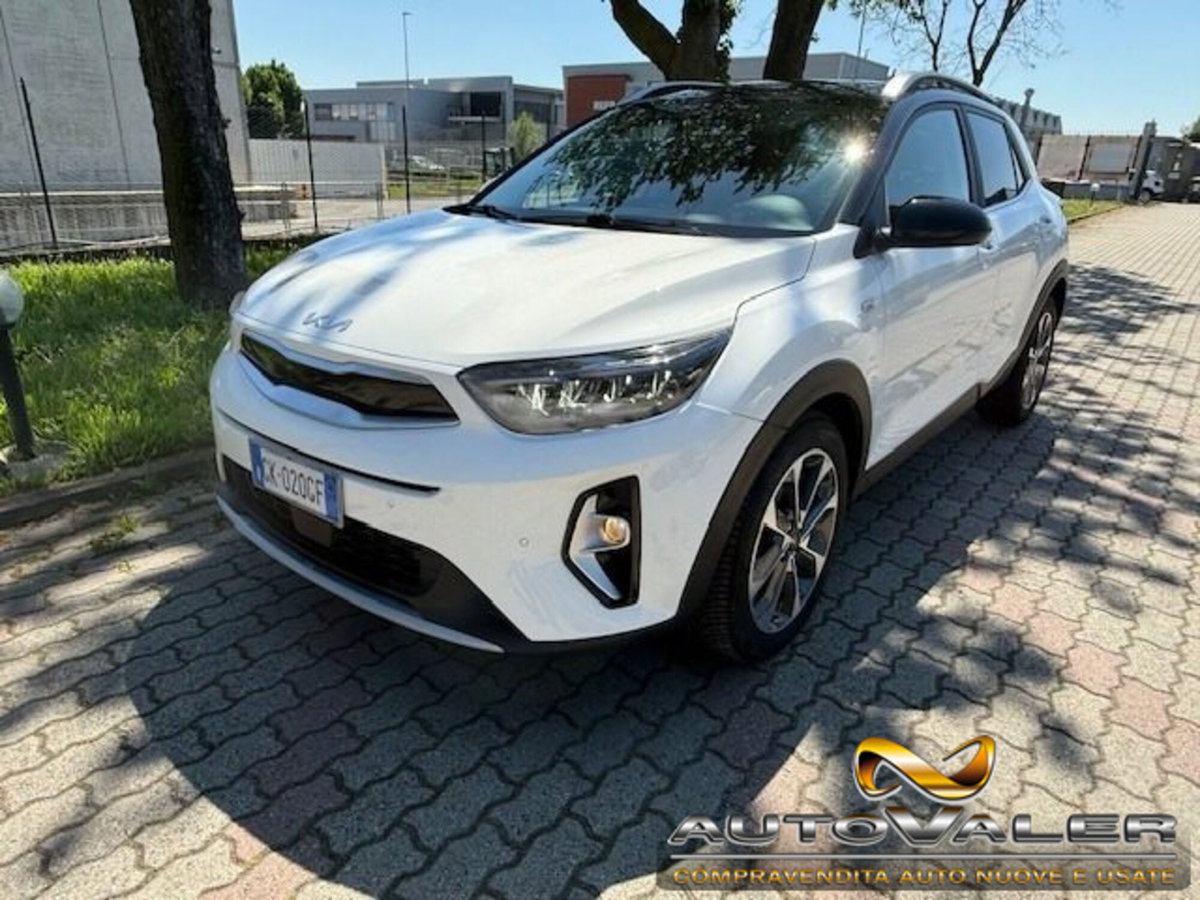 Kia Stonic 1.0 T-GDi 100 CV MHEV iMT Style (3)