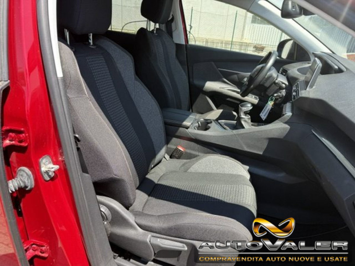 Peugeot 3008 PureTech Turbo 130 S&S GT (9)