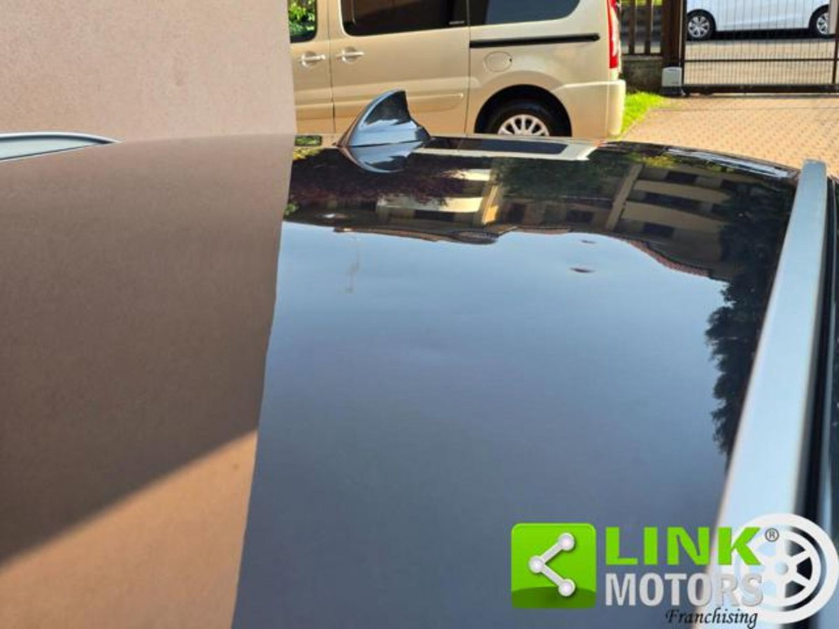 BMW X1 sDrive 18d xLine (13)