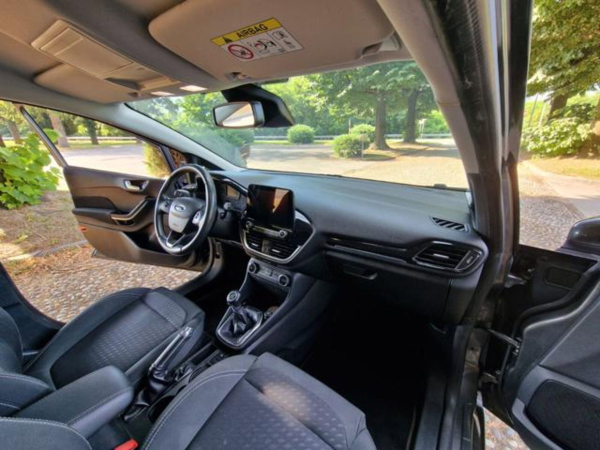 Ford Fiesta 1.1 85 CV 5 porte Plus (18)