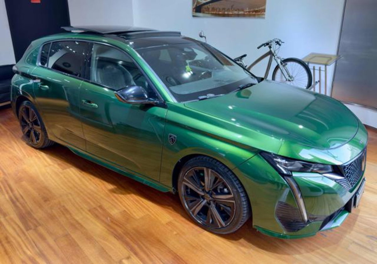 Peugeot 308 BlueHDi 130 S&S EAT8 GT Pack