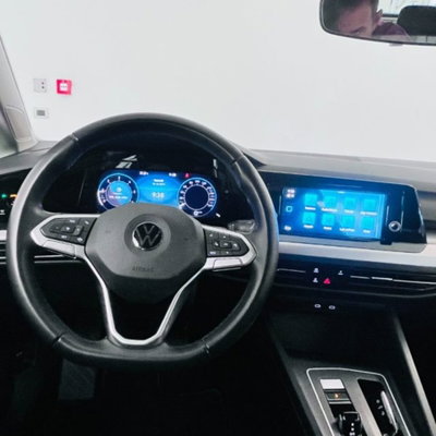 Volkswagen Golf Variant 2.0 TDI SCR DSG Life (12)