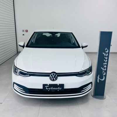 Volkswagen Golf Variant 2.0 TDI SCR DSG Life (2)