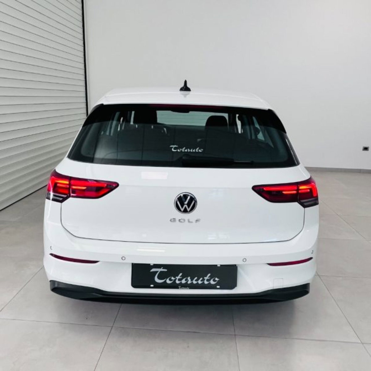 Volkswagen Golf Variant 2.0 TDI SCR DSG Life (9)