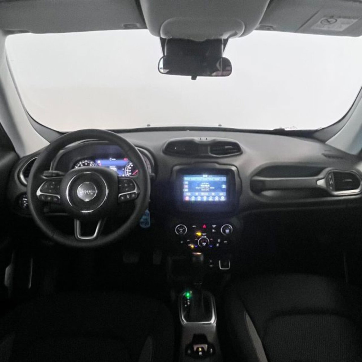 Jeep Renegade 1.5 Turbo T4 MHEV Limited (11)