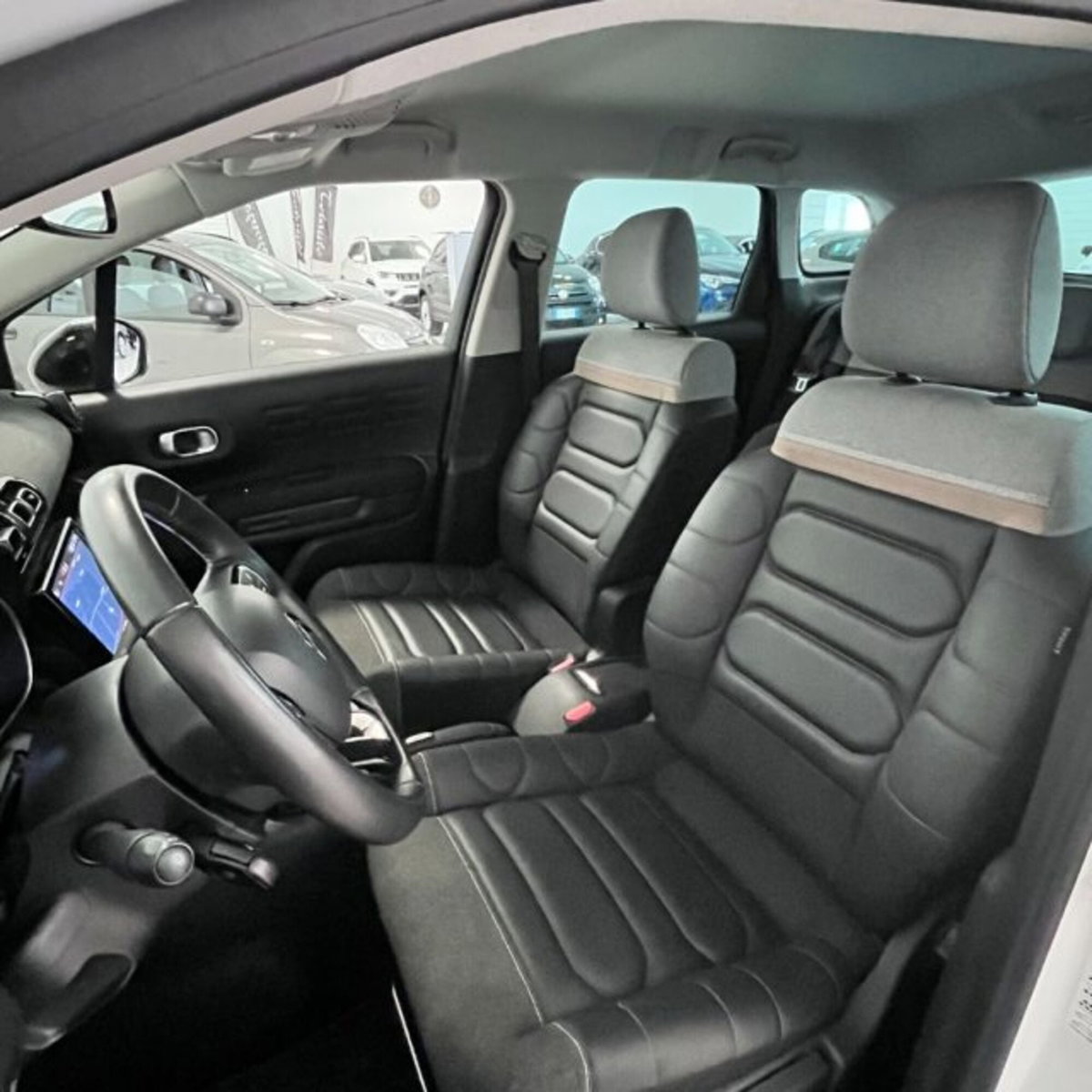 Citroen C3 Aircross BlueHDi 110 S&S Shine Pack (16)