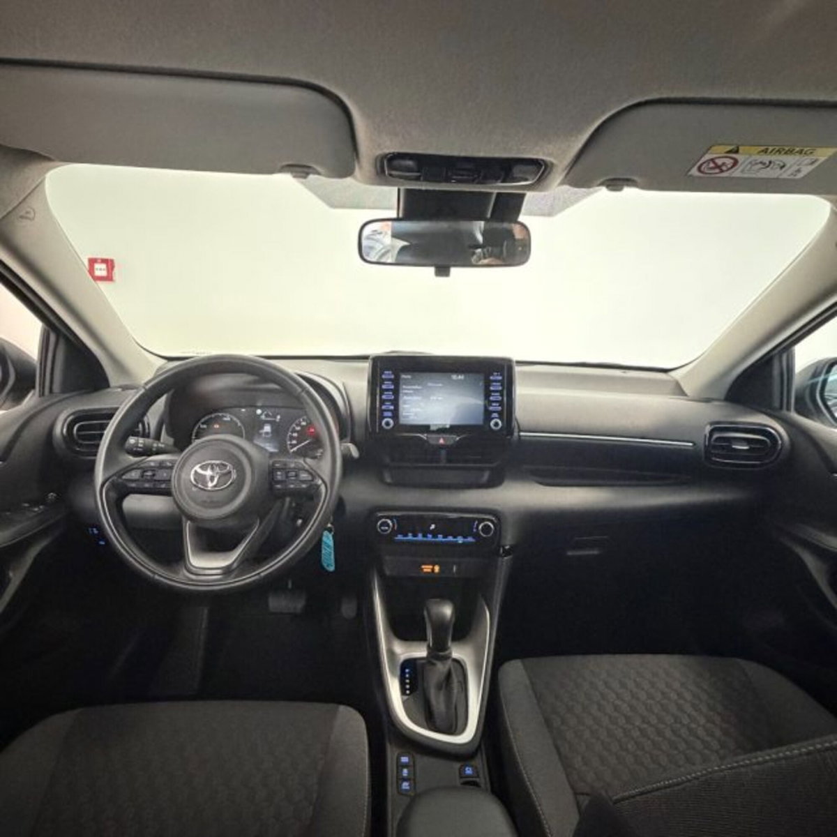 Toyota Yaris Cross 1.5 Hybrid 5p. E-CVT Premiere (11)