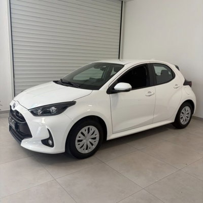 Toyota Yaris Cross 1.5 Hybrid 5p. E-CVT Premiere (3)