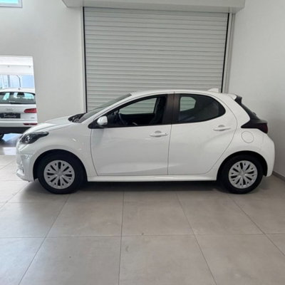 Toyota Yaris Cross 1.5 Hybrid 5p. E-CVT Premiere (4)