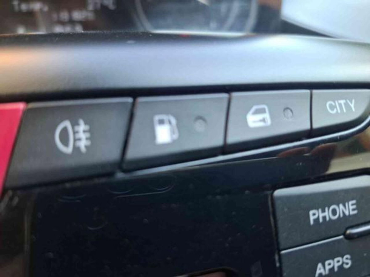 Lancia Ypsilon 1.2 69 CV 5 porte GPL Ecochic Gold (14)